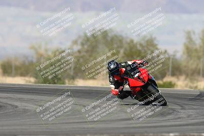 media/Nov-16-2025-Race Pace (Sun) [[8c5fa54630]]/Verified Riders/2-Turn 7 (945am)/